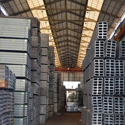 โปรไฟล์ผลิตภัณฑ์เหล็กยาวหมายเลข 1 เสร็จสิ้น U Steel Channel 410 420 430 Stainless Steel Channel Profile