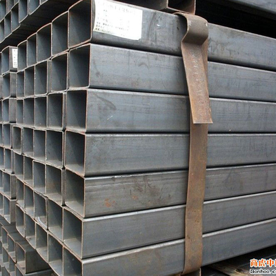 ASTM OD 600mm กล่องเหล็กดำมาตรา 5.8m ท่อสี่เหลี่ยมชุบสังกะสี